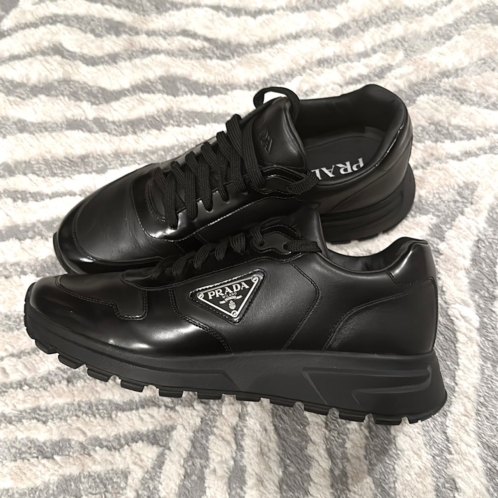 Mens Prada “Prax” Leather Sneakers in Black Brand New condition Size U.S. 9